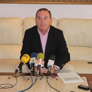 El Ayuntamiento no cuenta con la autorización judicial para acceder a demoler la antena de Benajarafe