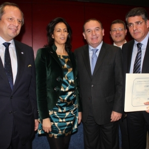 El alcalde asiste en Madrid a los actos de entrega de los certificados